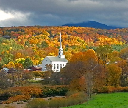 fall foliage in stowe vermont